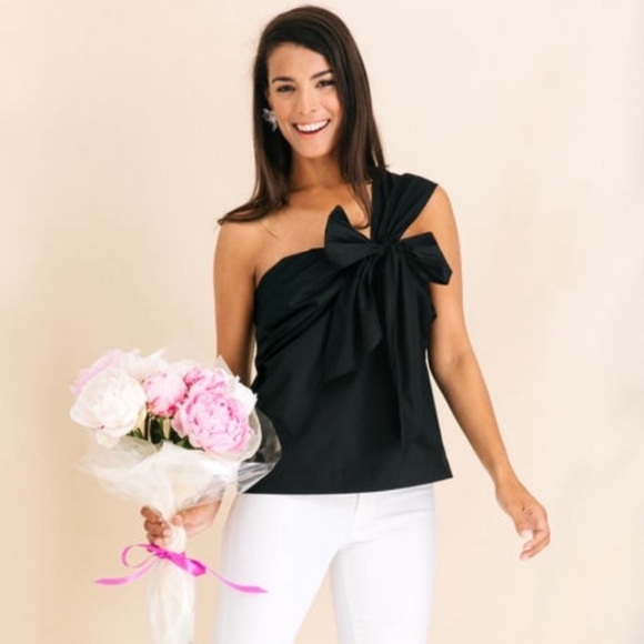 Tuckernuck Tops - Tuckernuck Millie Bow Pomander
Blouse Black Sz Large